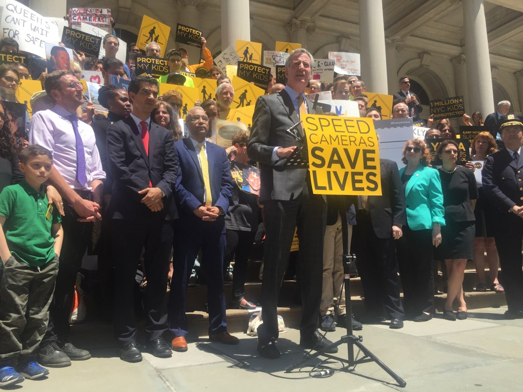 De Blasio Joins Traffic Violence Victims to Call on Albany to Allow More NYC Speed Cameras