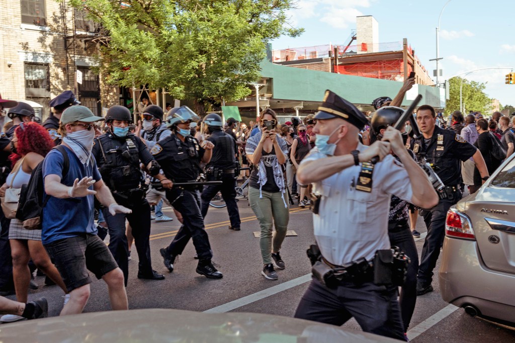 Op-Ed: More Bus Lanes, Fewer Police Cars!