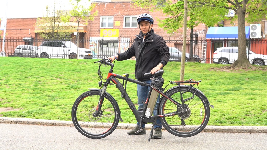‘Progressive’ Manhattanites Push For Cop Crackdown On E-Bike Riders (Again)