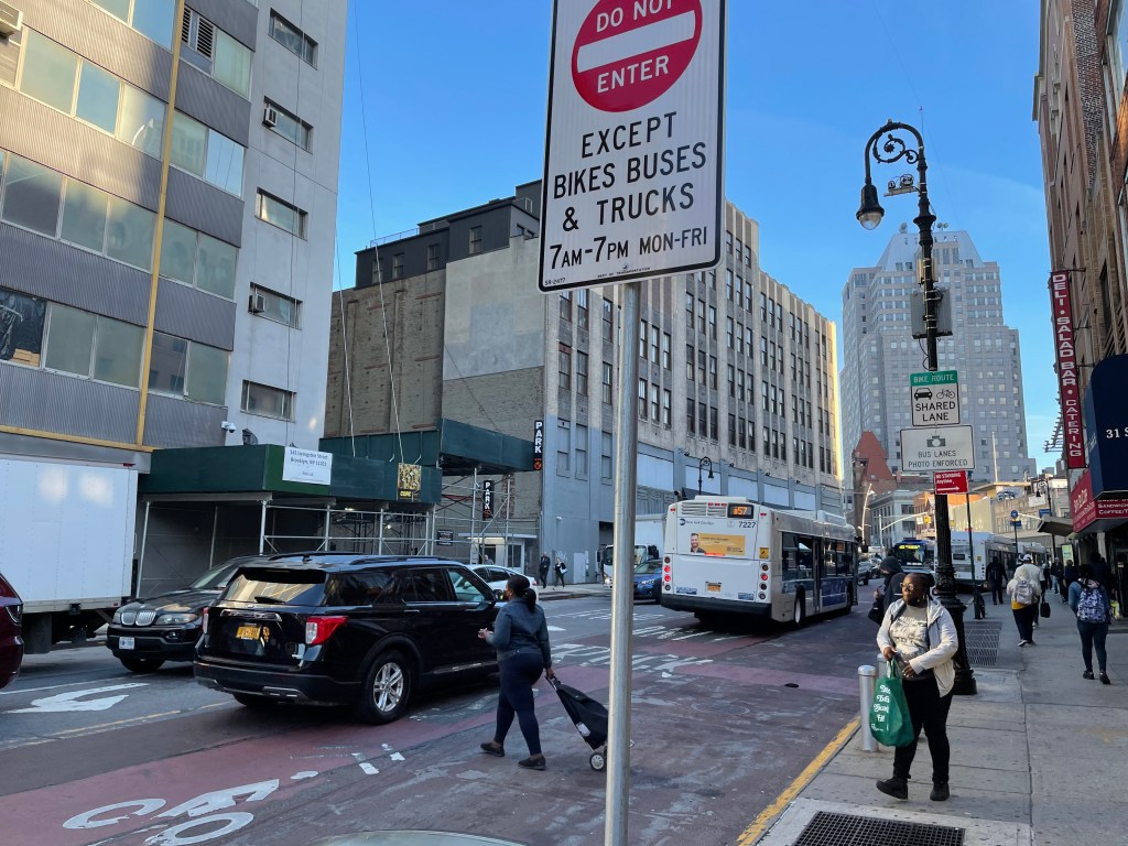 Gov. Hochul’s Executive Budget Takes Aim at Bus Lane Blockers, Toll Cheats