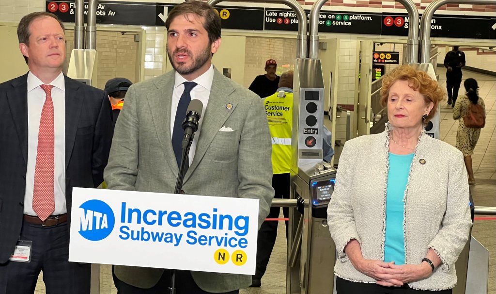 MTA ‘Bungles’ Increased R Train Service Promise