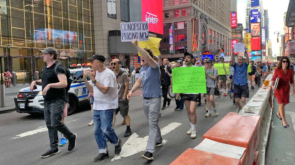 Monday’s Headlines: Hochul’s Isolation Edition