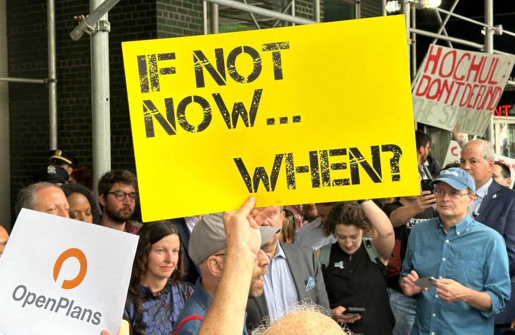 Congestion Pricing Advocates Demand Answers As Hochul Betrays Them … And Herself