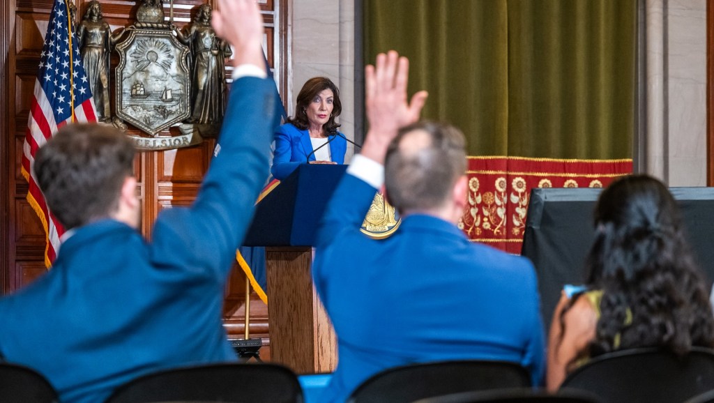 Hochul Again Says She’ll Fund MTA Without Congestion Pricing — Ignoring the Tolls’ Other Benefits