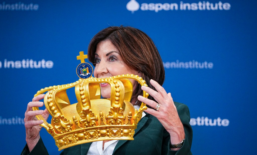 Crazy Talk: In New Speech, Hochul Declares Dictatorial Powers, But Also Begs Legislature for Bailout