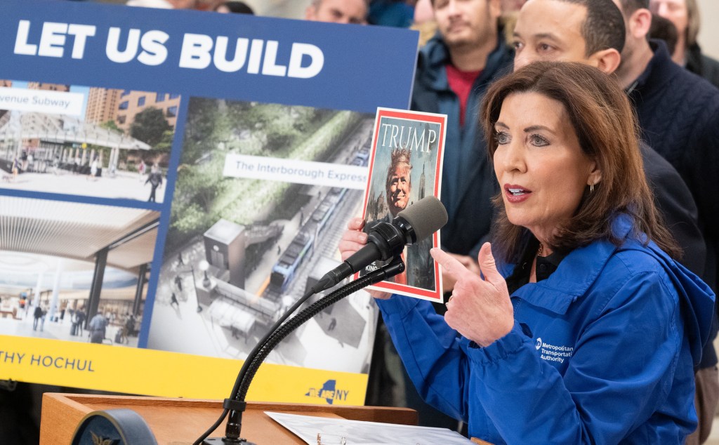 Hochul Finally Finds Her Voice in Defending Congestion Pricing From ‘King’ Trump