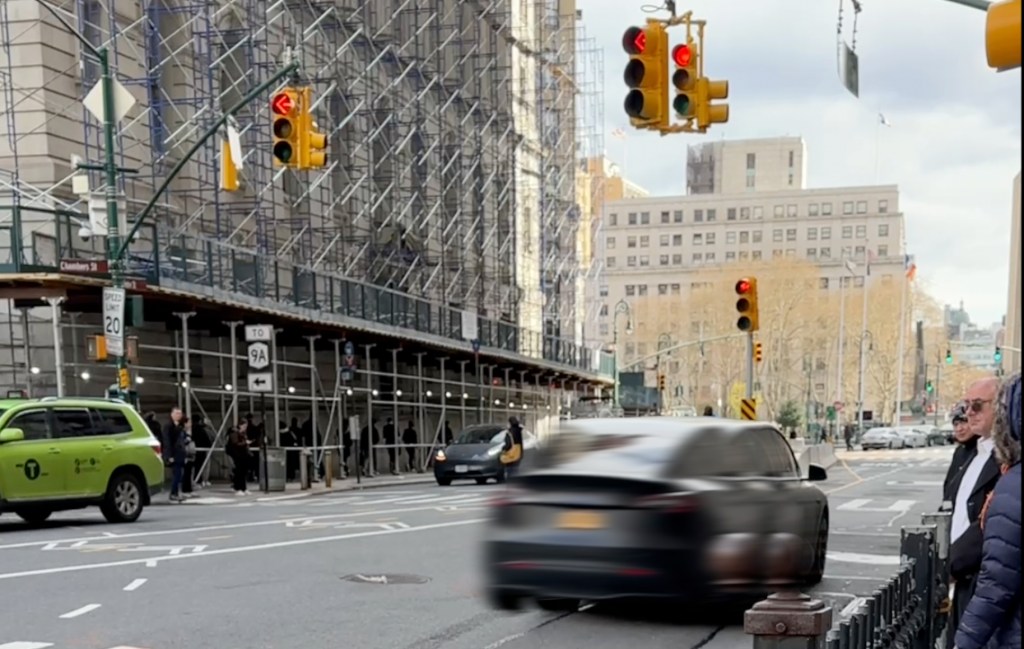 Exclusive: Cops Writing 15% of Their Red Light Tix to Cyclists, Who are Just 2% of Road Users