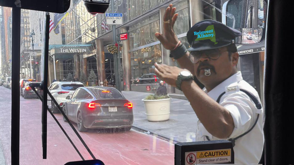 Watchdog Group Wants Hochul to Veto Bus Lane Parking Mulligan