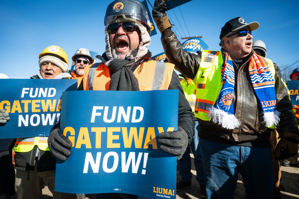 Friday Headlines: 205 Million Reasons To Be Happy