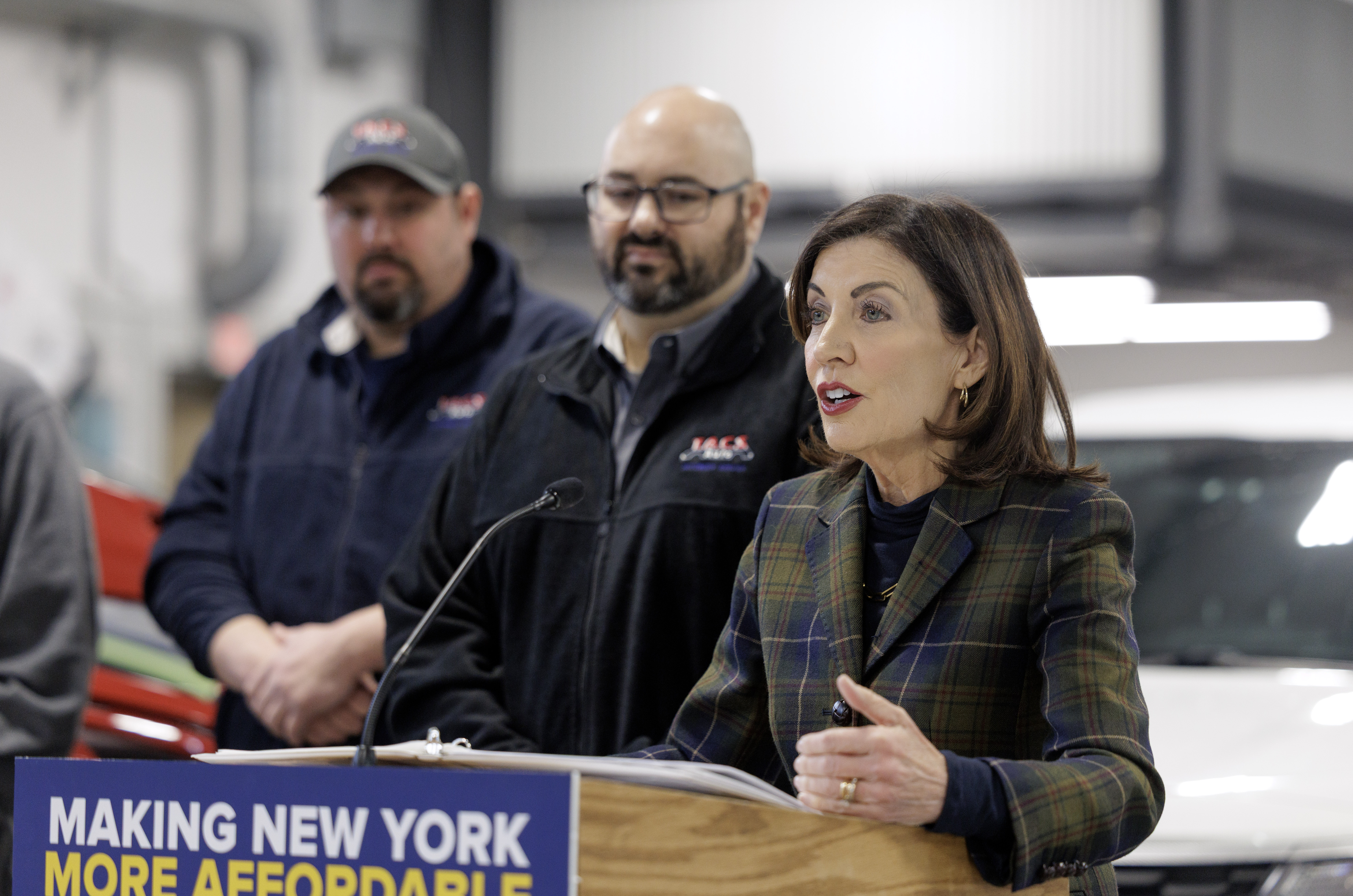 Don't Tell Me I'd 'Presumptively' Be Fine: A Single Father's Warning on Hochul's Insurance Cuts - Streetsblog Empire State