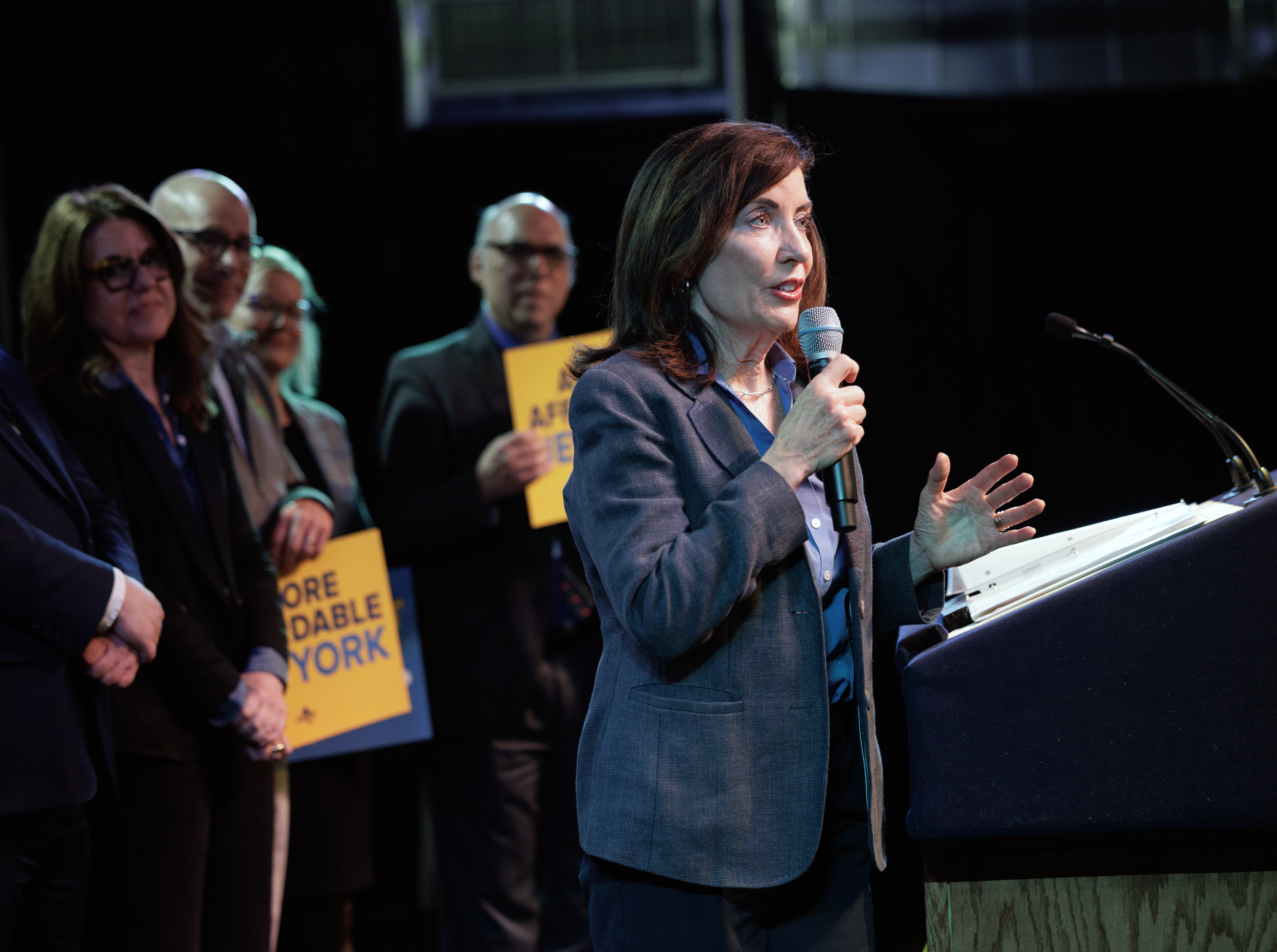 Monday Headlines: Insurance Politicking Edition - Streetsblog Empire State