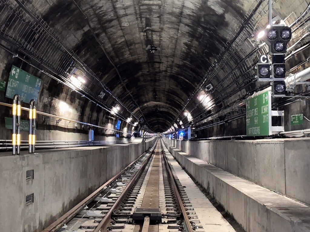 Tuesday Headlines: Open Tunnel Edition